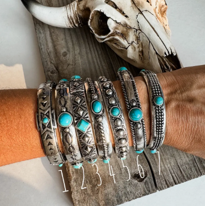 Western Metal Stretch Bangle Bracelet