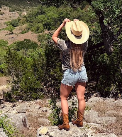 Barbwire Straw Cattleman